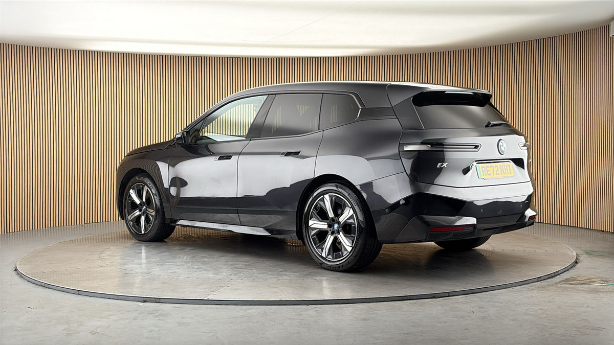 More views of BMW iX