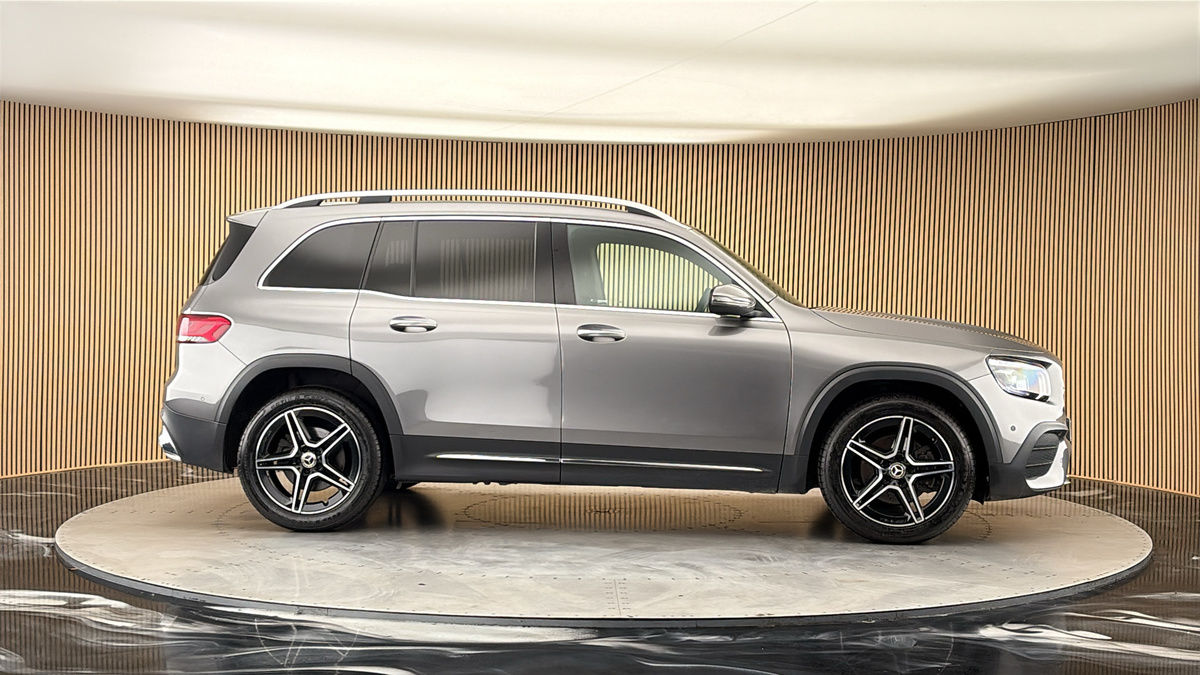 More views of Mercedes-Benz GLB
