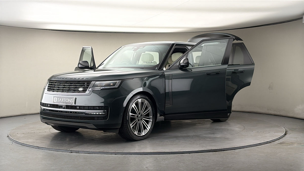 More views of Land Rover Range Rover