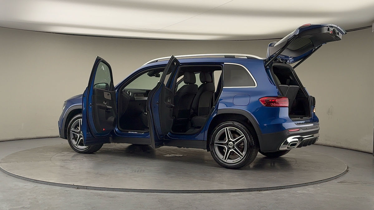 More views of Mercedes-Benz GLB