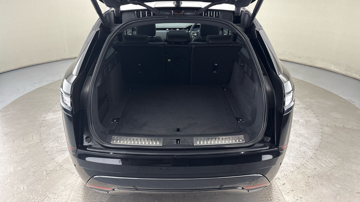 Land Rover Range Rover Velar Image 11