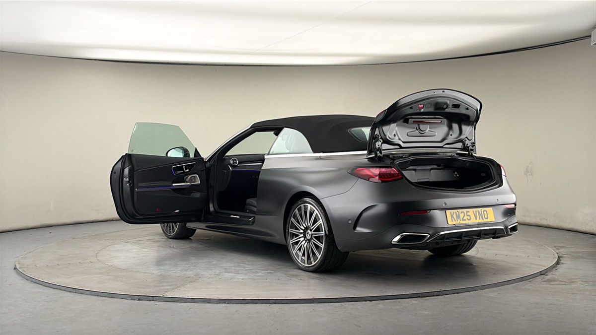 Mercedes-Benz CLE Image 23