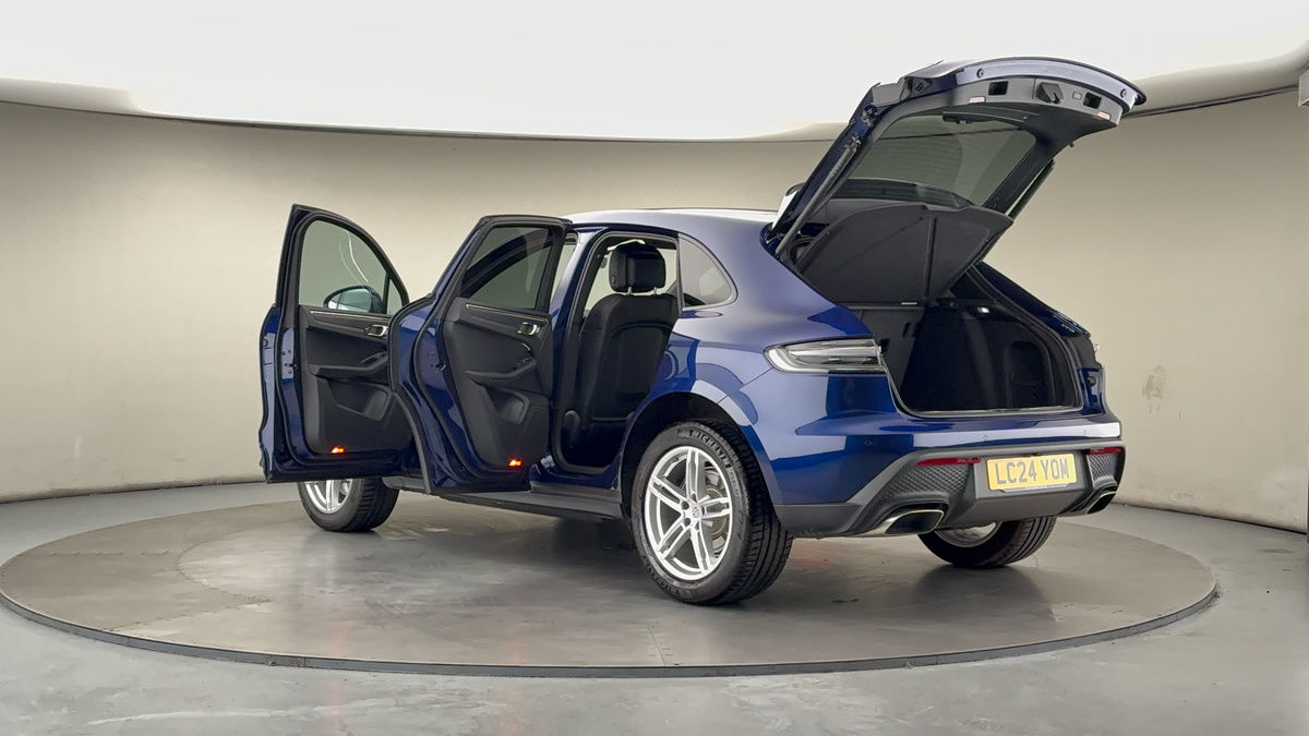 More views of Porsche Macan