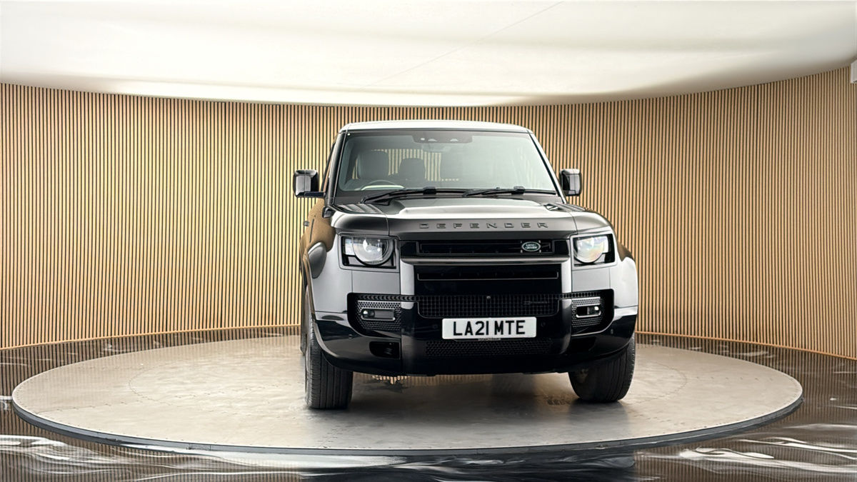 More views of Land Rover Defender 90