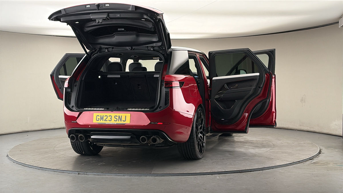 More views of Land Rover Range Rover Sport