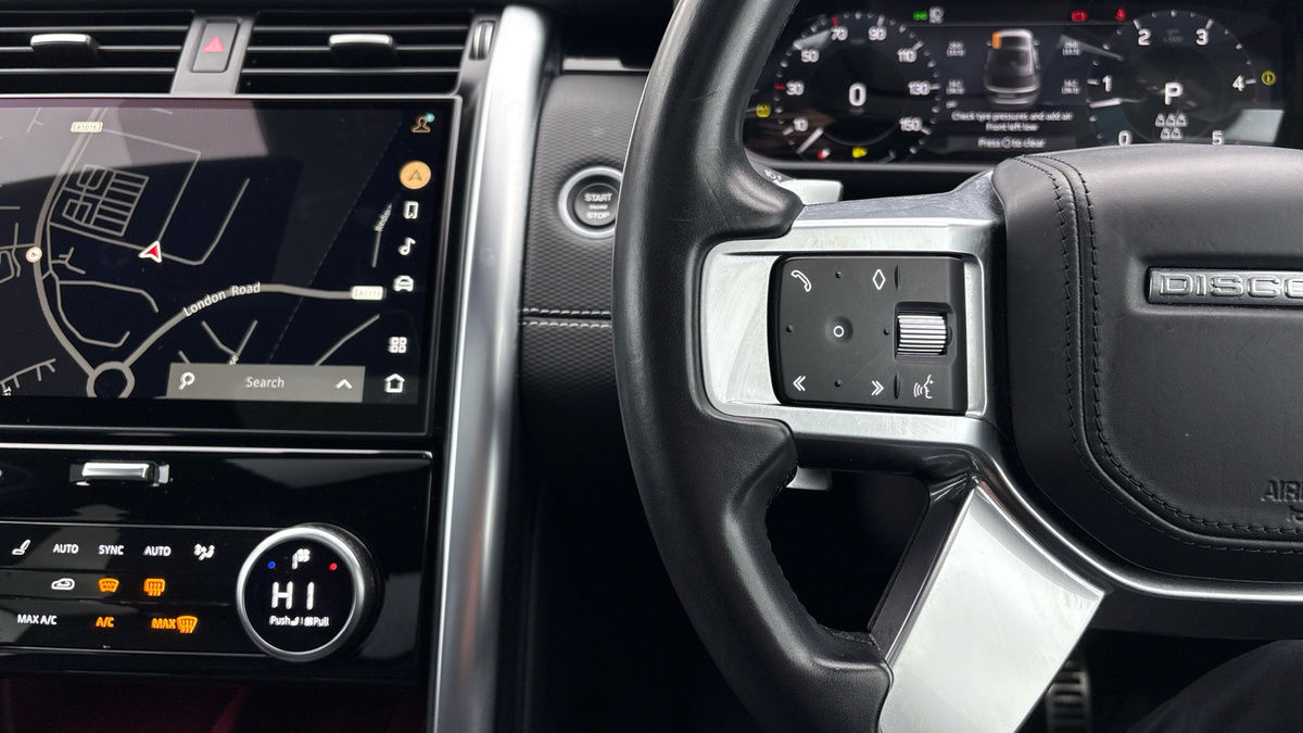 Land Rover Discovery Image 13