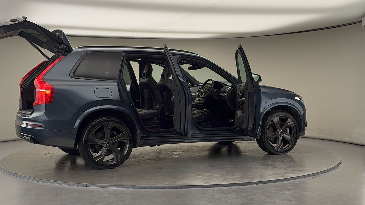 More views of Volvo XC90