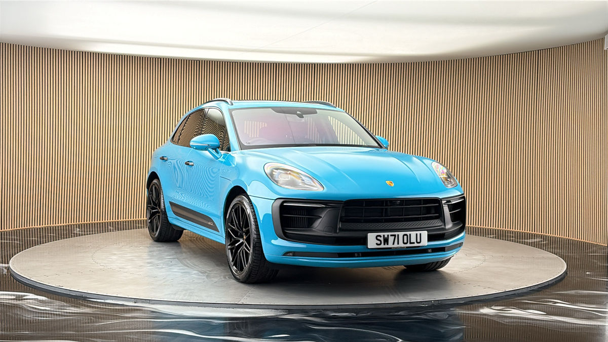 More views of Porsche Macan