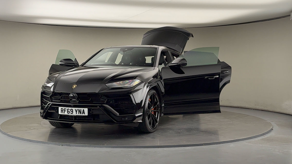 More views of Lamborghini Urus