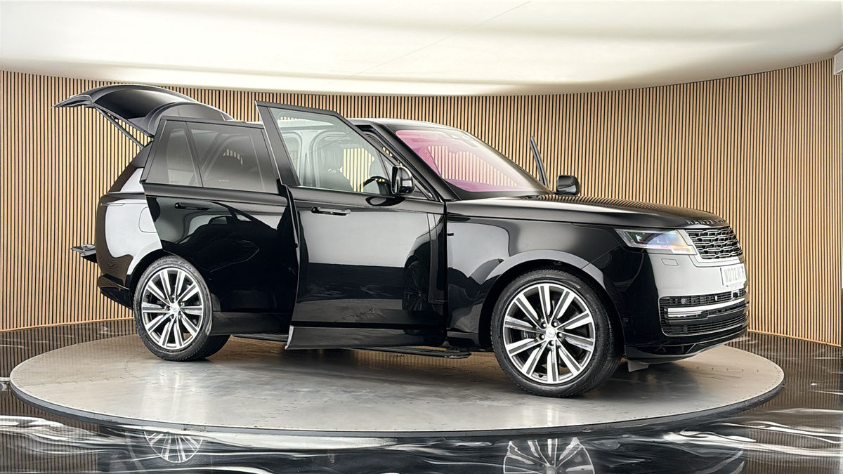 More views of Land Rover Range Rover
