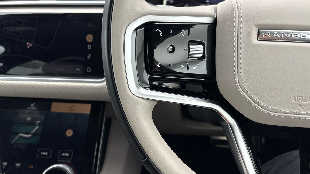 Land Rover Range Rover Velar Image 13