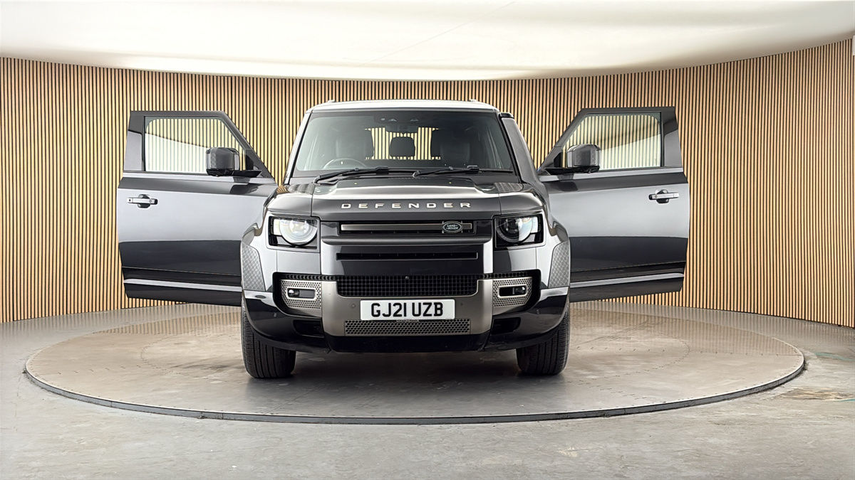 More views of Land Rover Defender 90