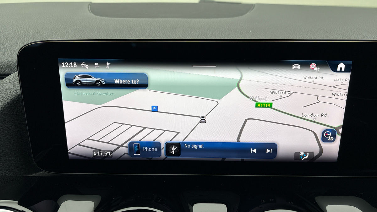 Mercedes-Benz GLA Image 17