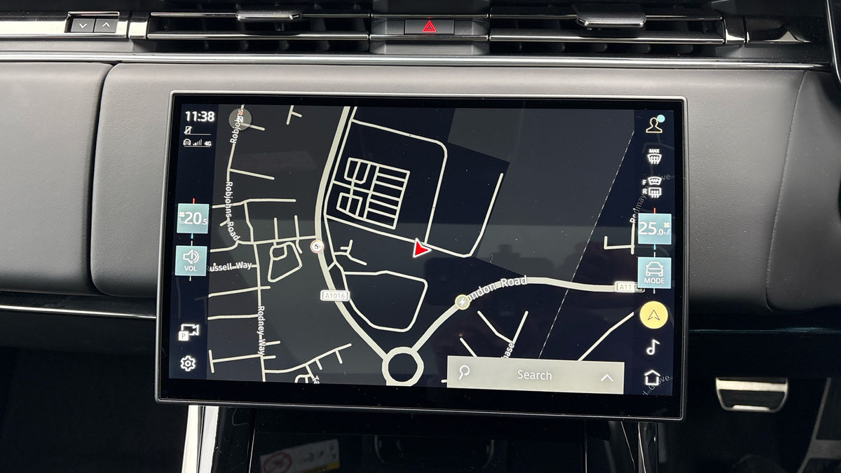 Land Rover Range Rover Sport Image 17
