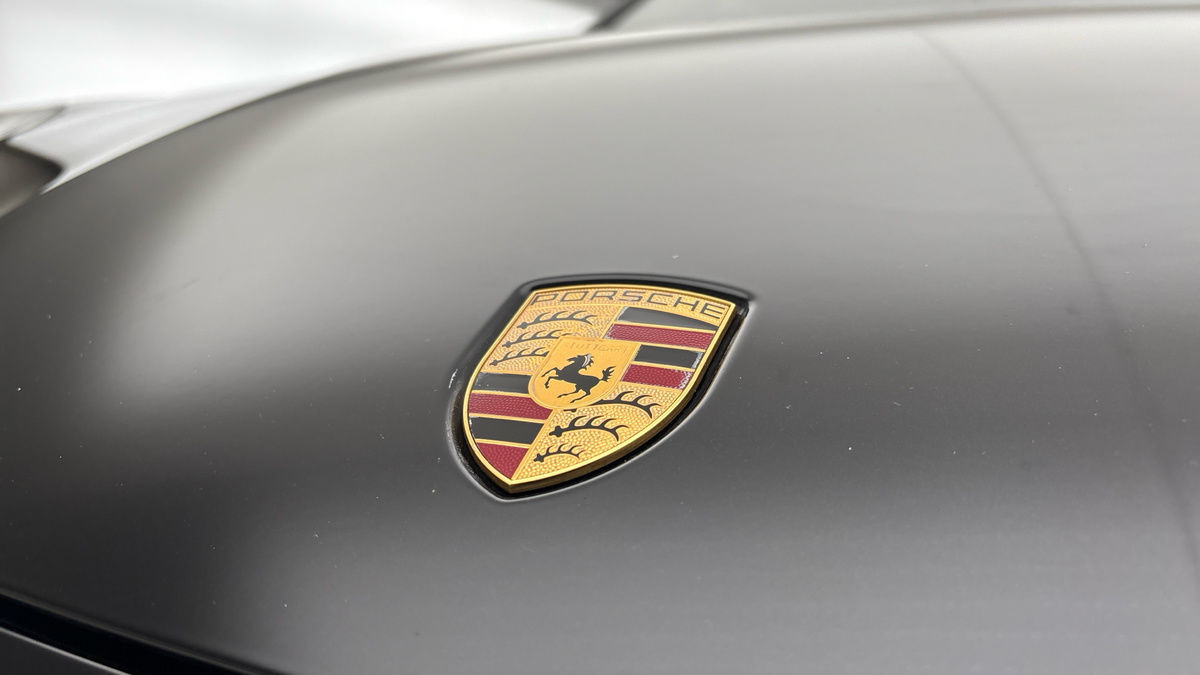 Porsche Cayenne Image 24