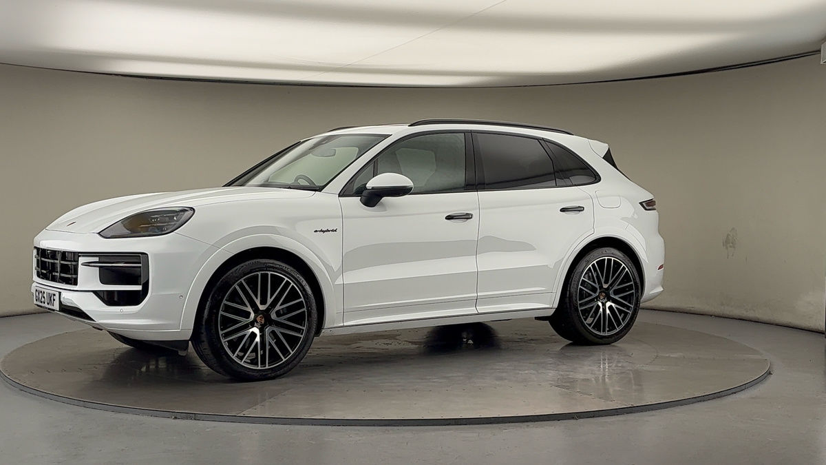 More views of Porsche Cayenne