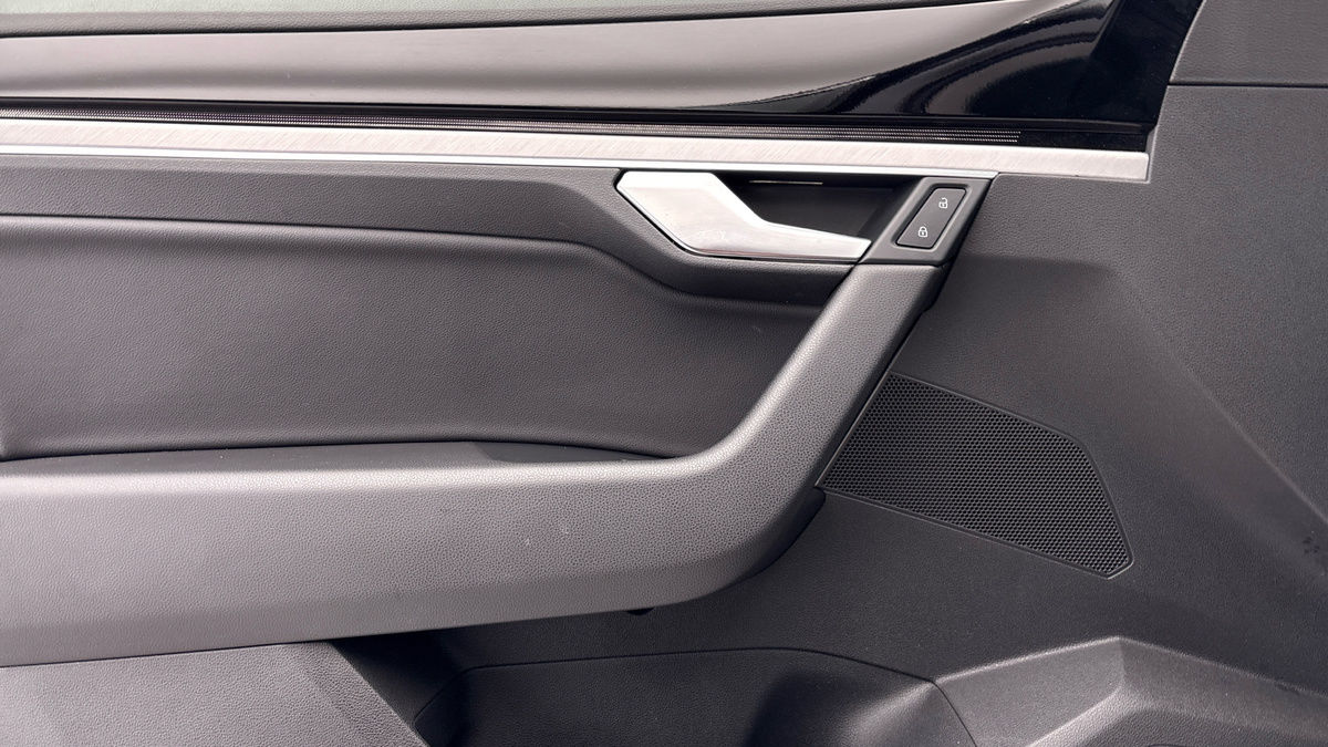 Volkswagen Touareg Image 19