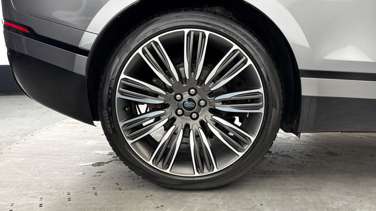 Land Rover Range Rover Velar Image 10