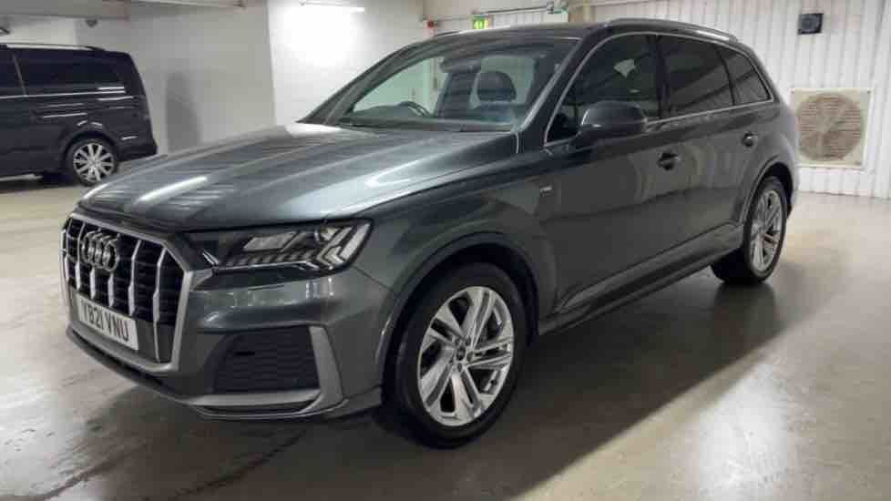 More views of Audi Q7