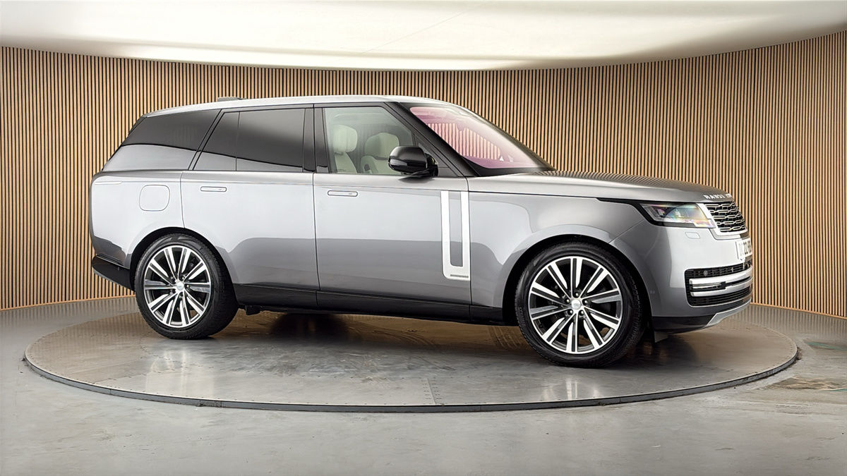 More views of Land Rover Range Rover