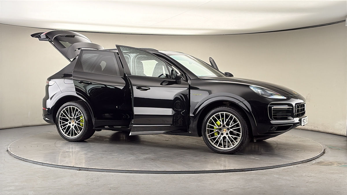 More views of Porsche Cayenne