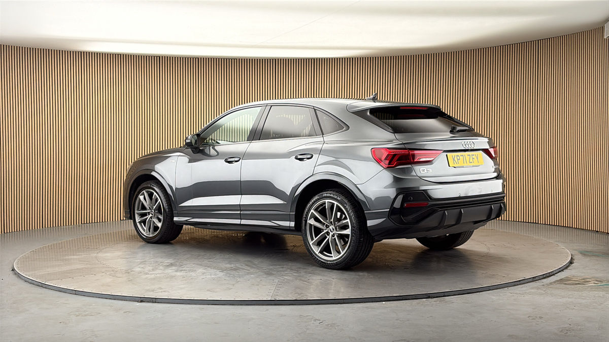 More views of Audi Q3
