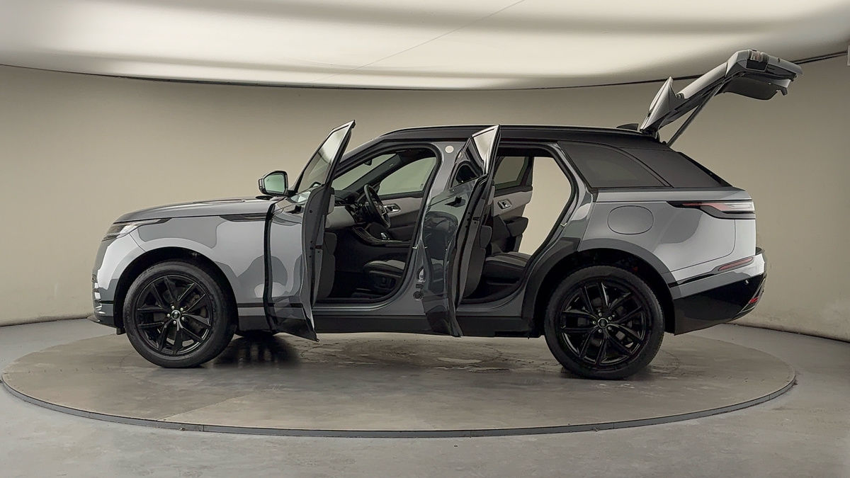 More views of Land Rover Range Rover Velar