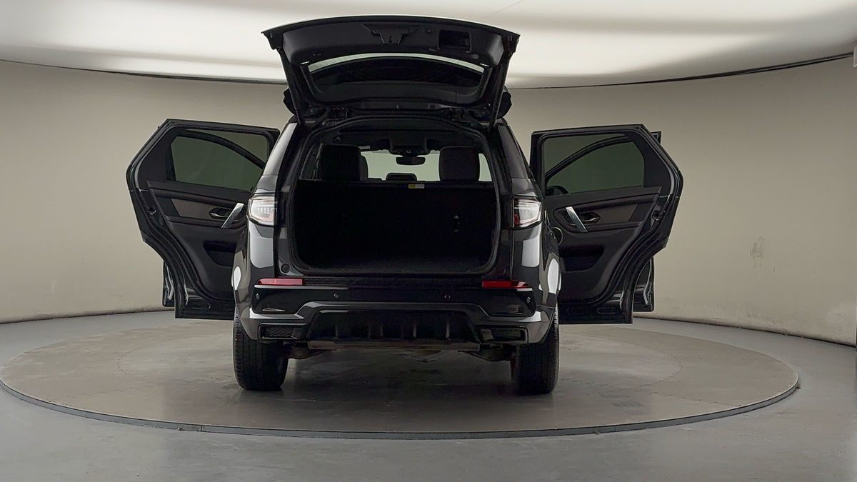 More views of Land Rover Discovery Sport