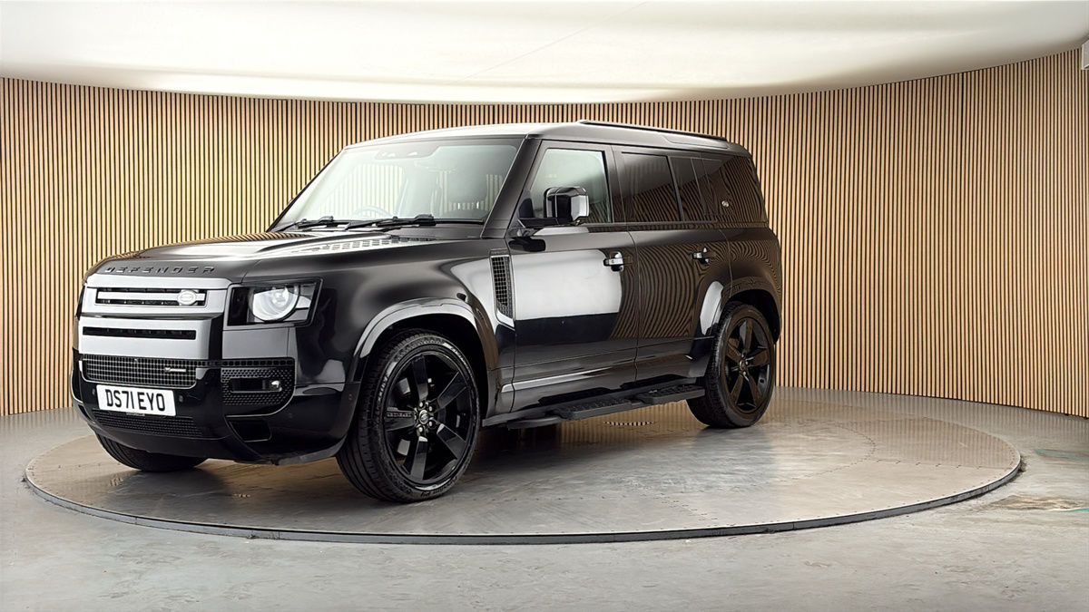 More views of Land Rover Defender 110