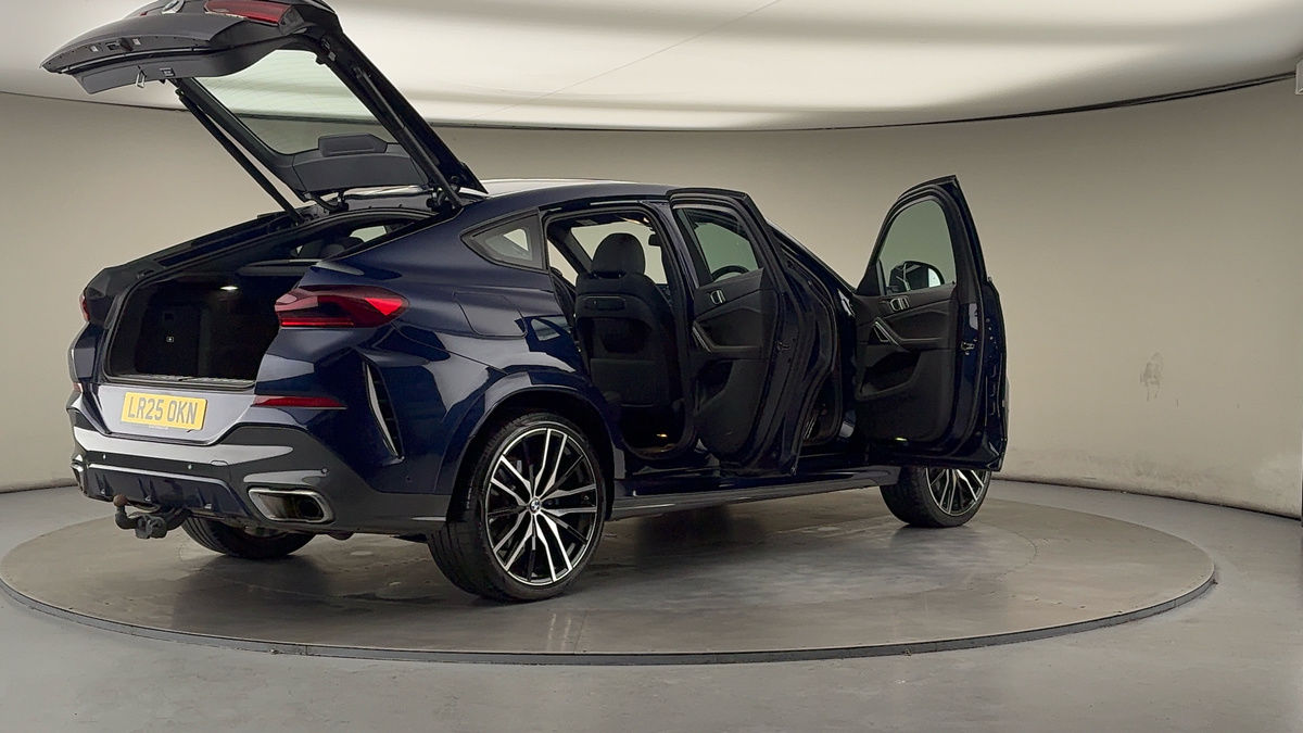 More views of BMW X6