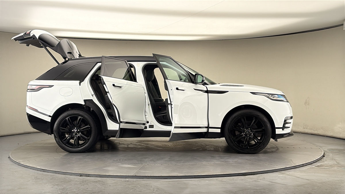 More views of Land Rover Range Rover Velar