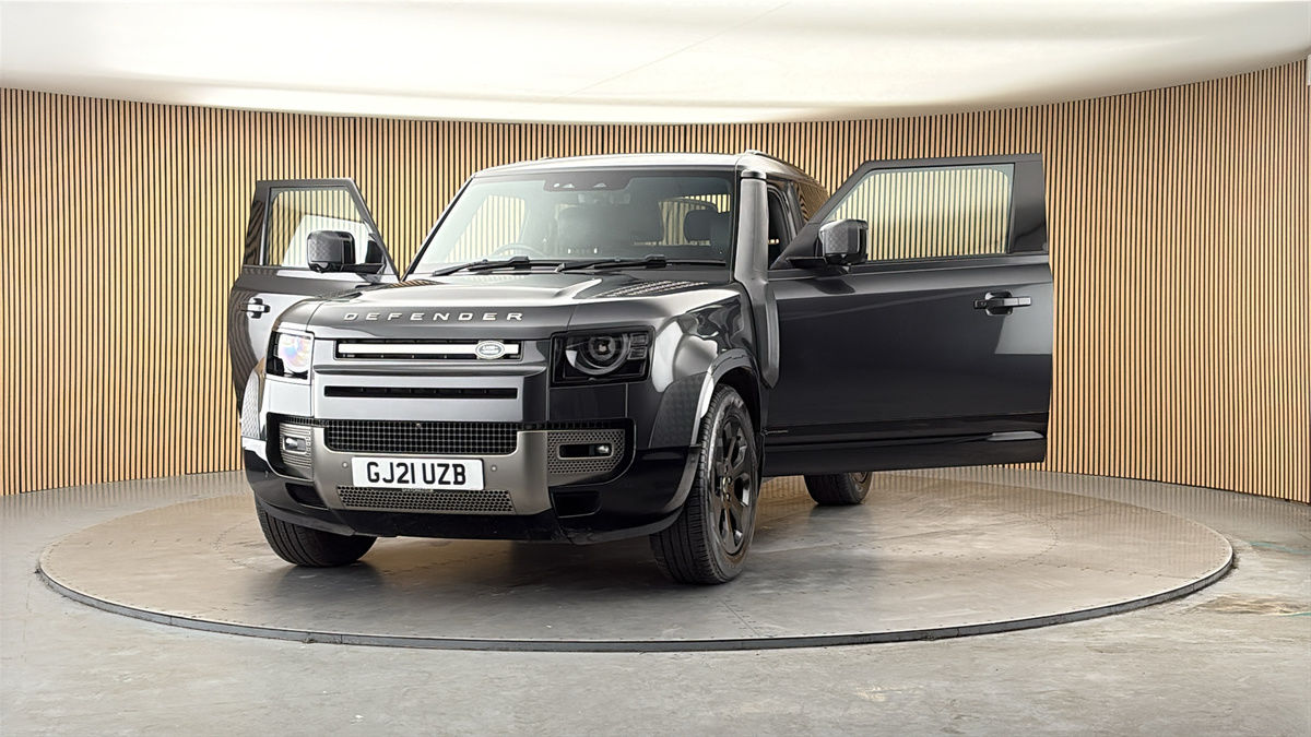 More views of Land Rover Defender 90
