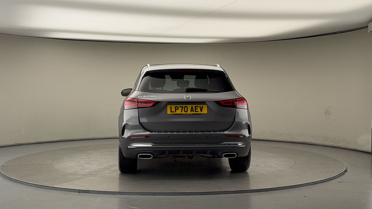 More views of Mercedes-Benz GLA