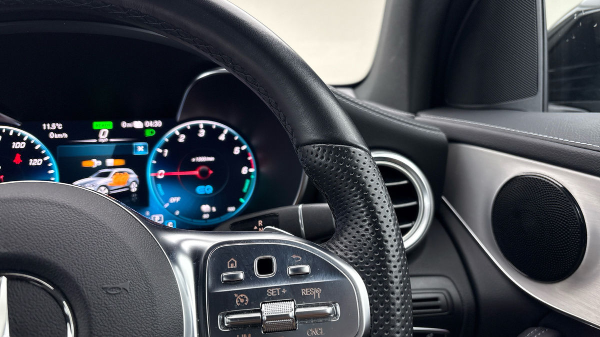 Mercedes-Benz GLC Image 14