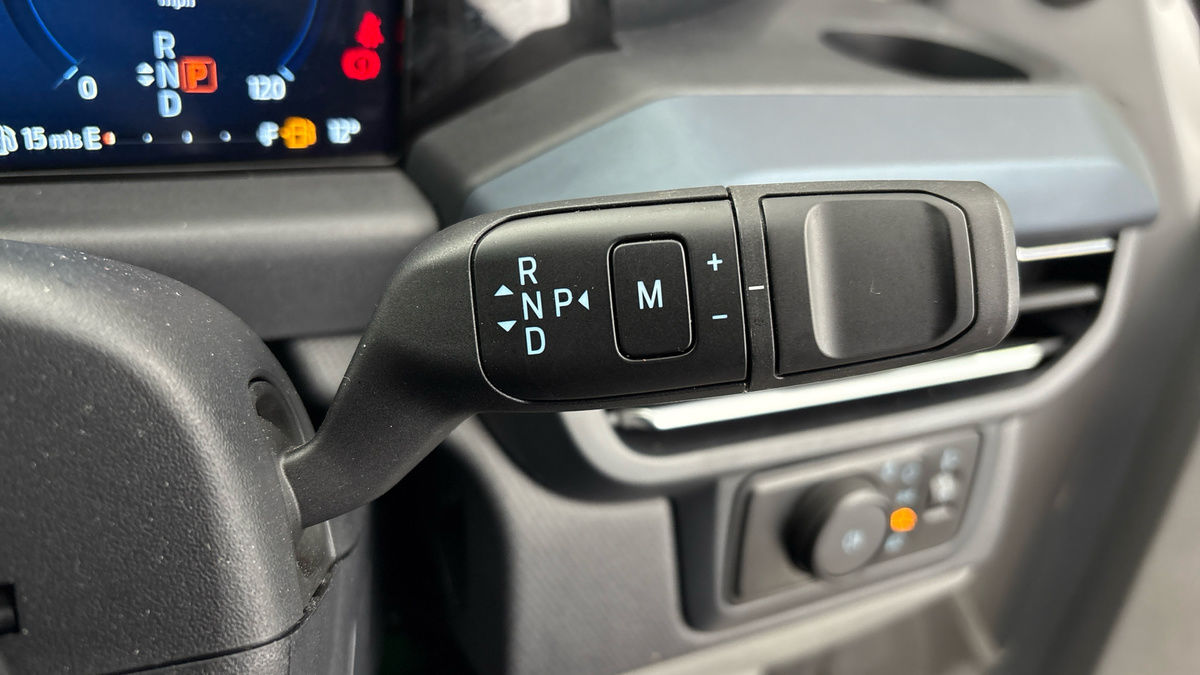 Ford Tourneo Custom V710 Image 6