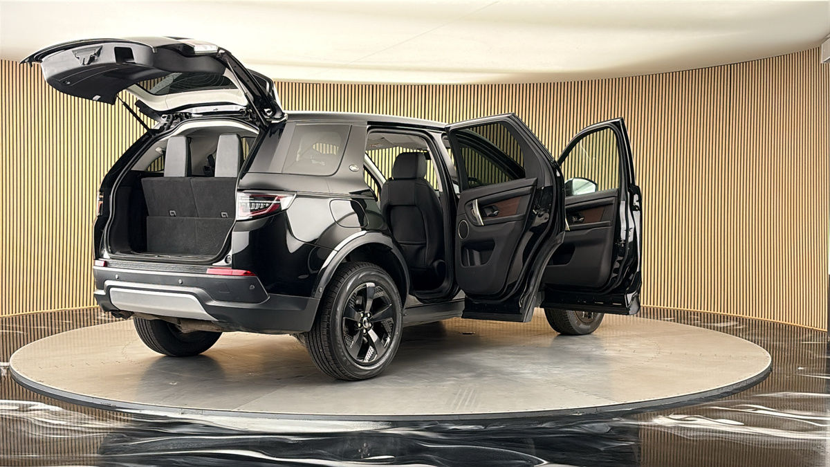 More views of Land Rover Discovery Sport