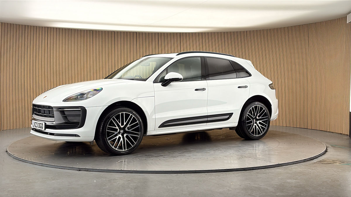 More views of Porsche Macan