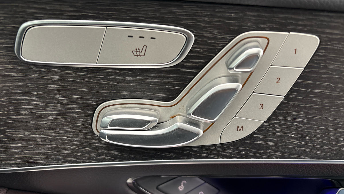Mercedes-Benz GLC Image 27