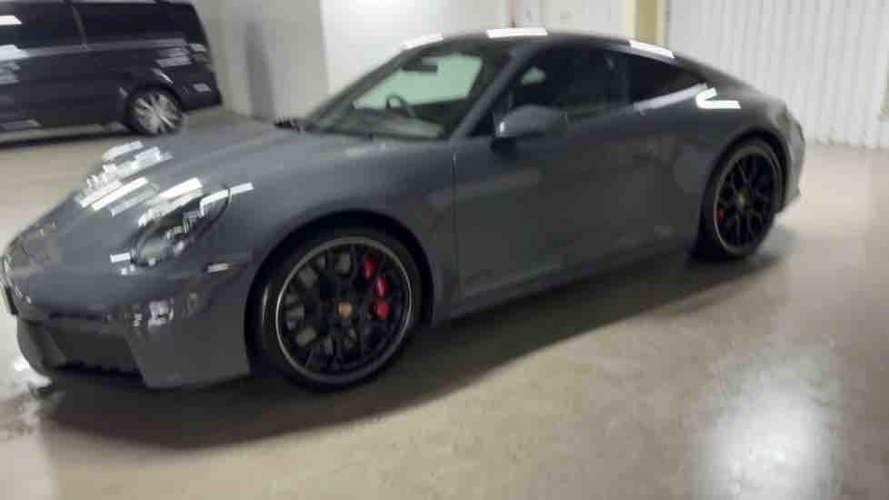 More views of Porsche 911