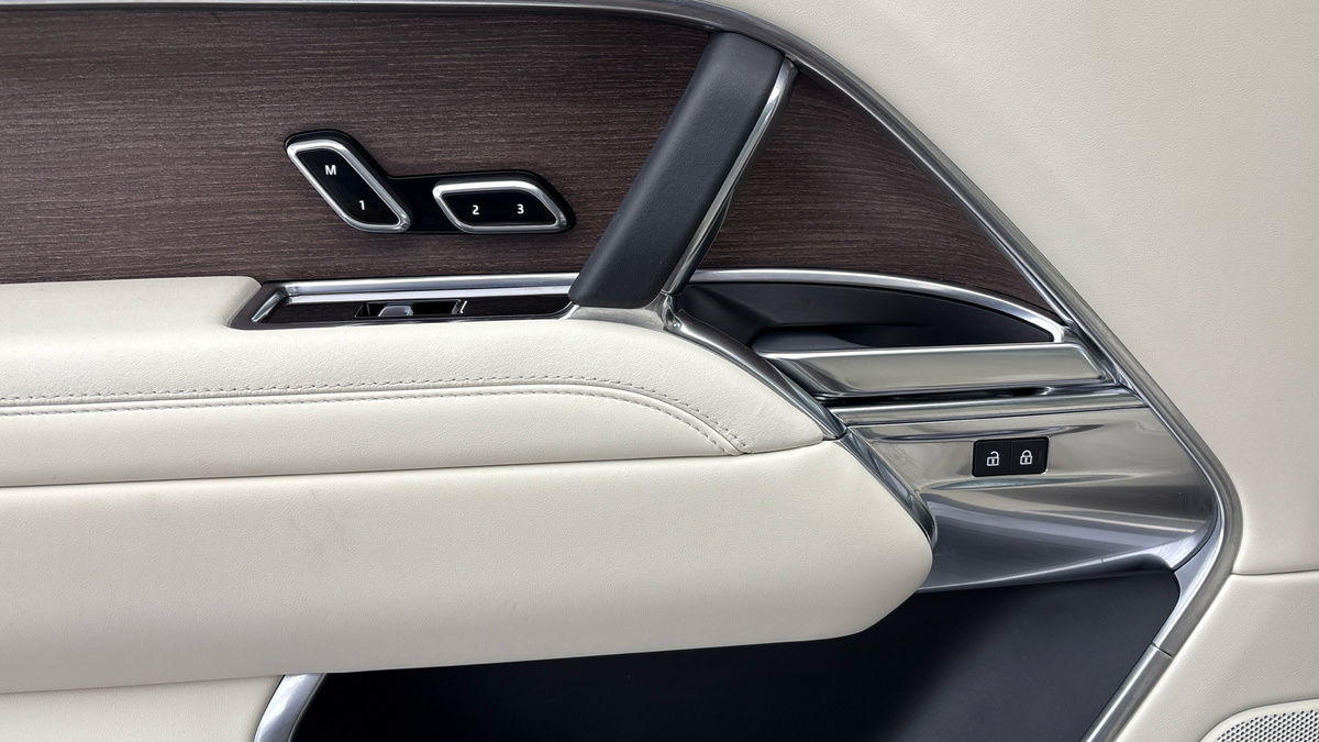 Land Rover Range Rover Image 19