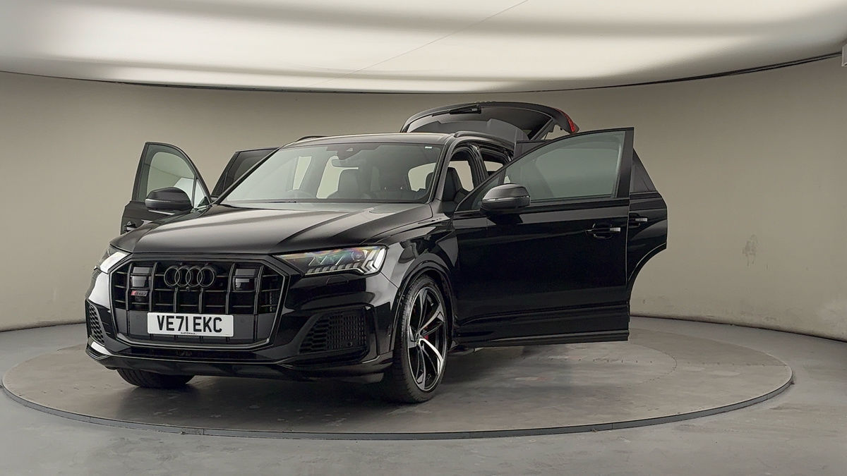 More views of Audi SQ7