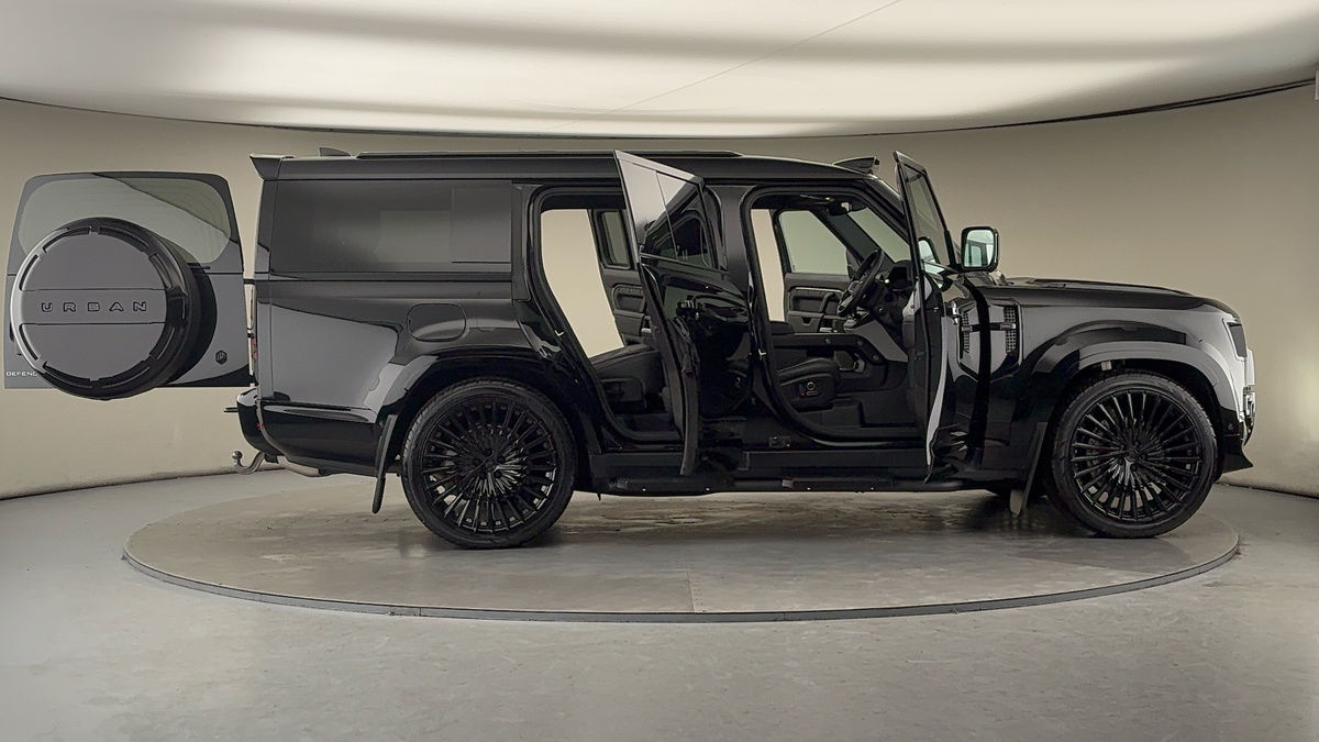 More views of Land Rover Defender 130