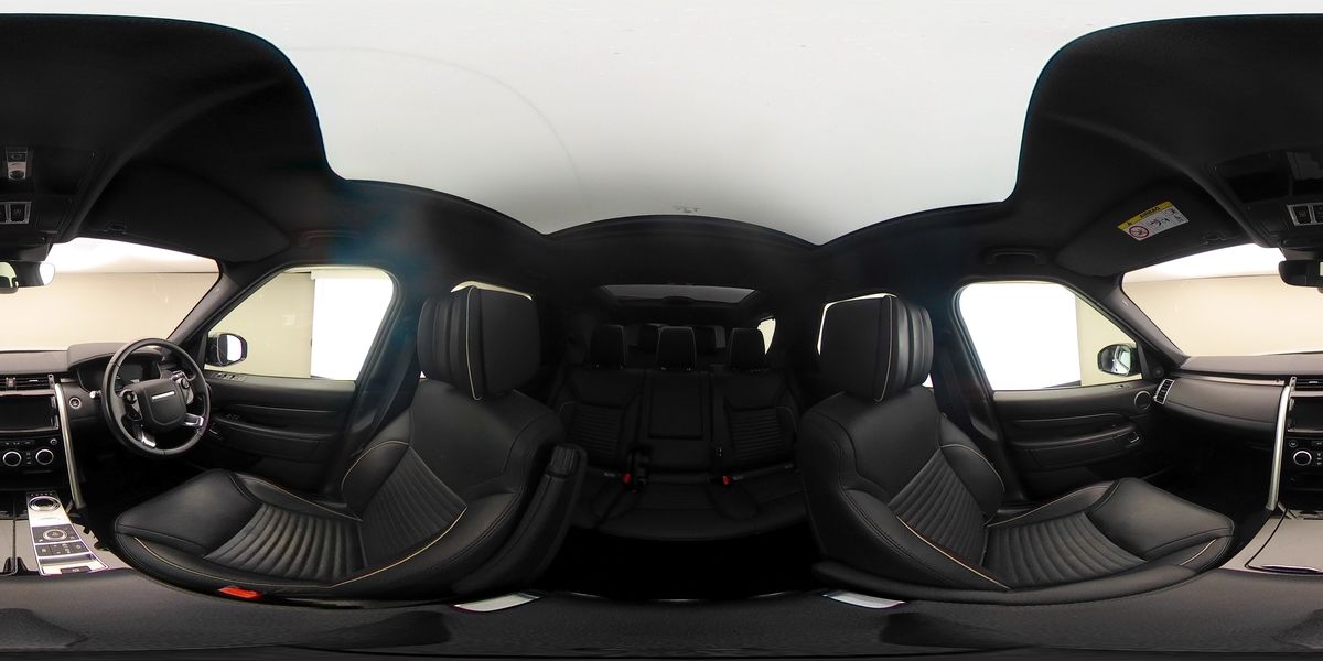 More views of Land Rover Discovery