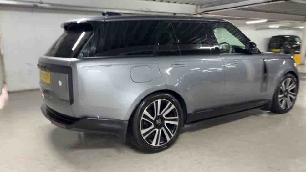 More views of Land Rover Range Rover