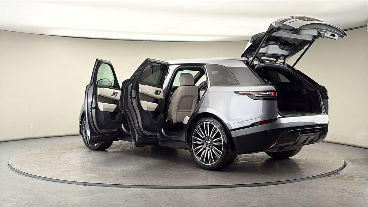 More views of Land Rover Range Rover Velar