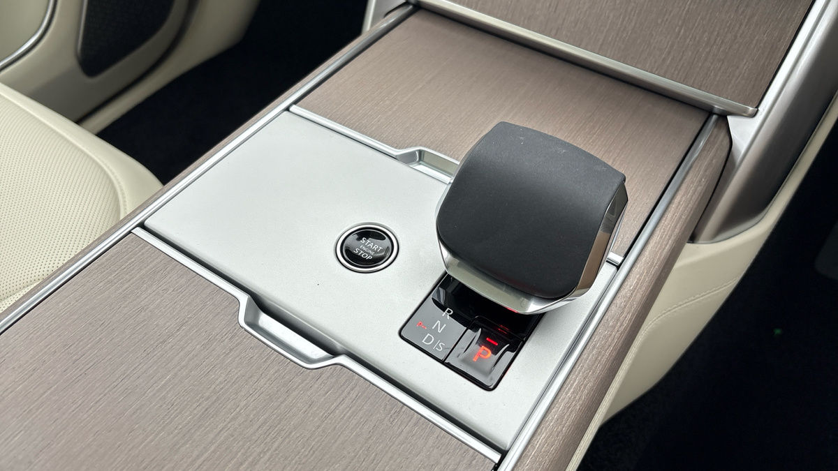 Land Rover Range Rover Image 25