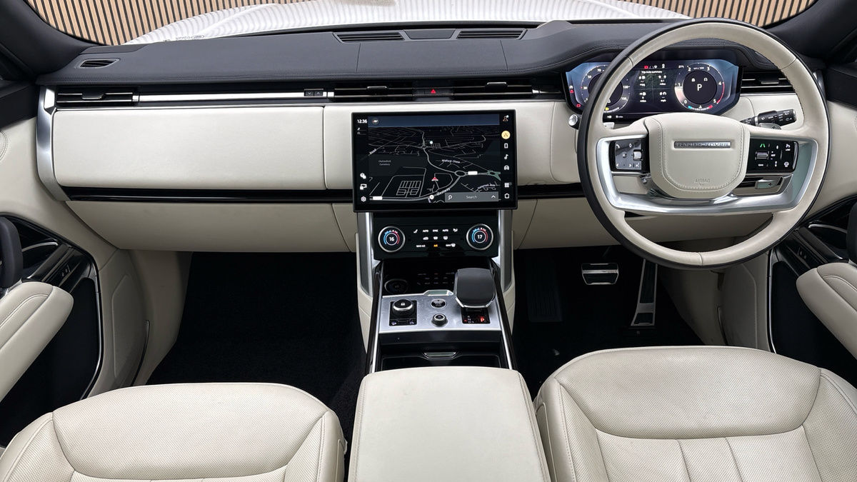 Land Rover Range Rover Image 12