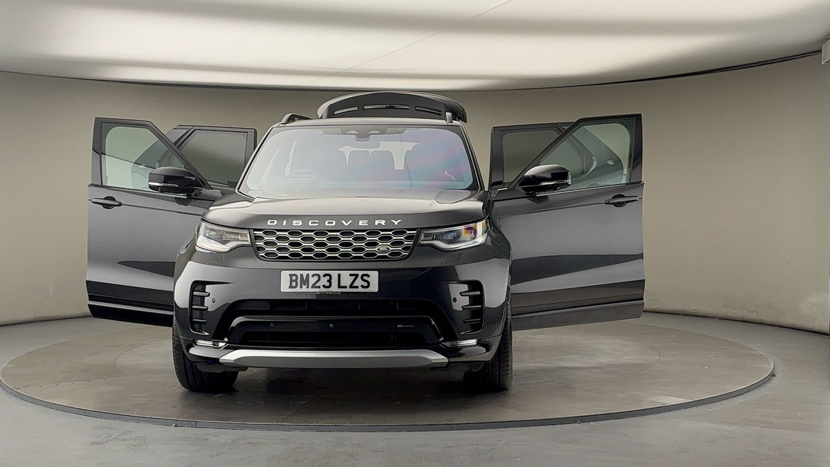 More views of Land Rover Discovery