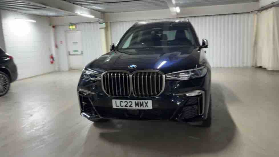 More views of BMW X7