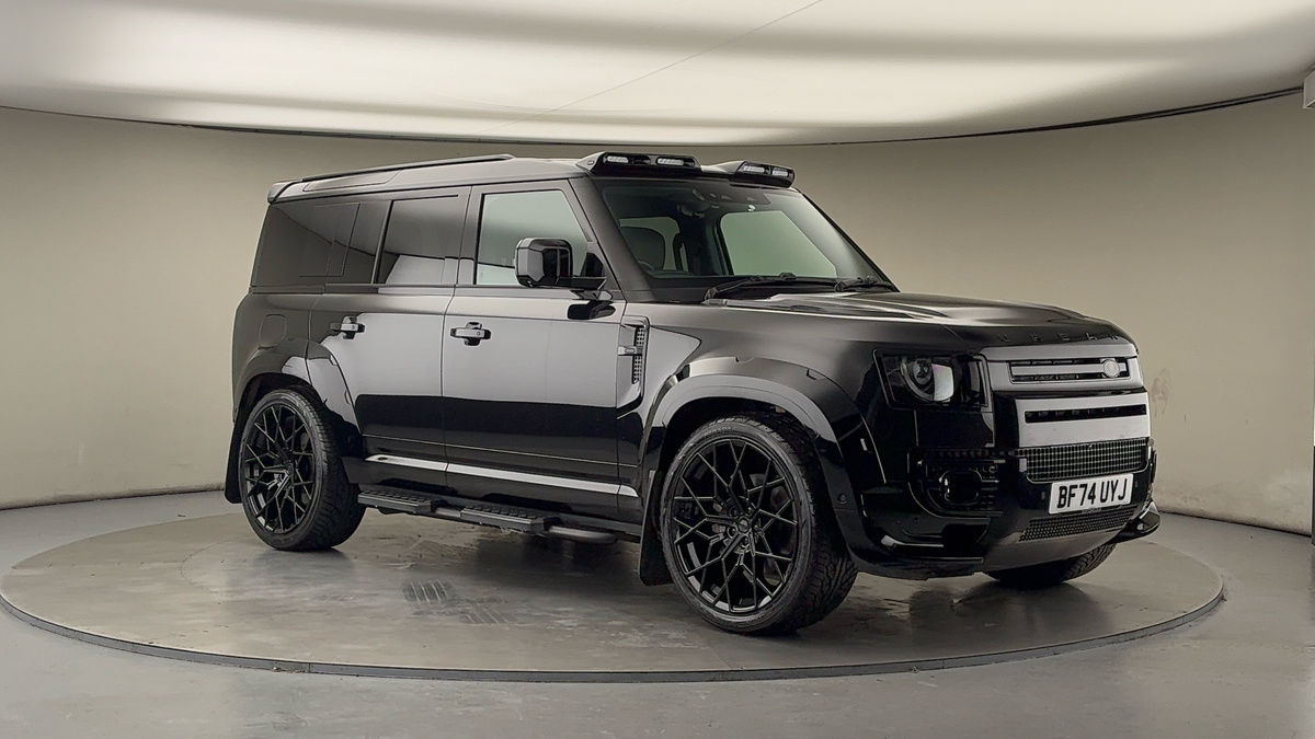 More views of Land Rover Defender 110